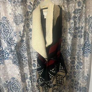 Black and Red Geometric Patterned Vest with Cream Collar